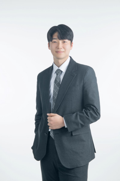 김지성